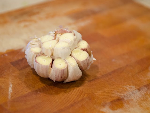 Head of Garlic before Roasting