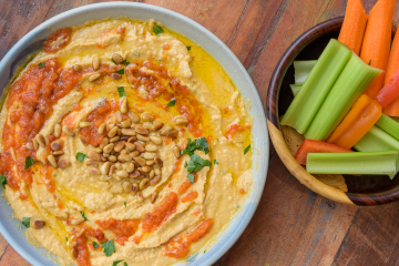 Roasted Red Pepper hummus with vegetables